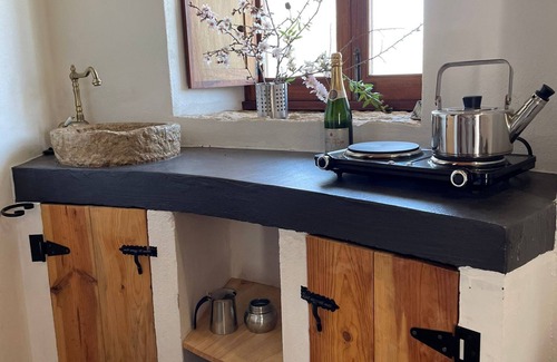 Monte Raposo House | Beautiful mill and views, in the hinterland of the Algarve coast line.