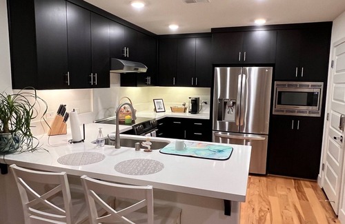 Oakland Condo | Beautiful Modern 2bed/2ba Condo in Alameda