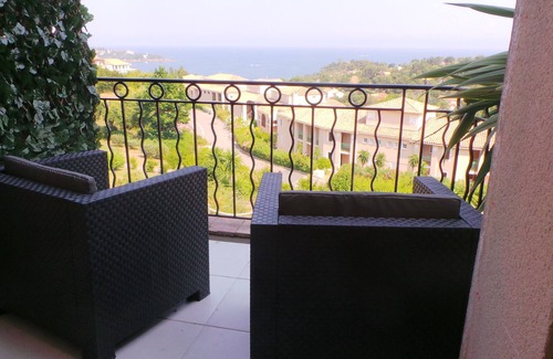 Cap Esterel Apartment | Beautiful Modern Sea View Apartment in Cap Estérel!