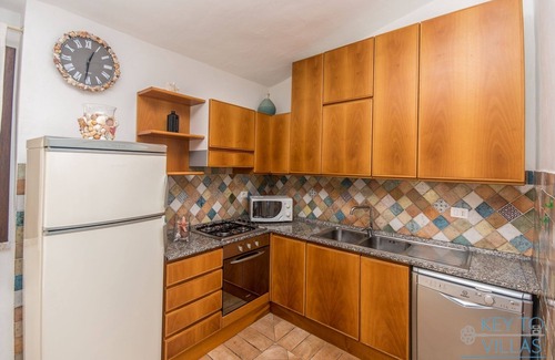 Costa Paradiso Villa | Beautiful modern 2 bed villa, private pool, sea views, small garden, near beach