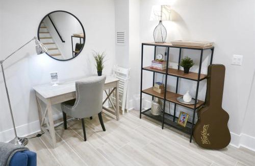 Columbia Heights Apartment | Beautiful & Modern-near Subway Parking