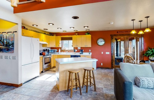 Del Norte House | Beautiful Mountain-Top Home on 40-Plus Acres in South Fork w/Free WiFi/Decks