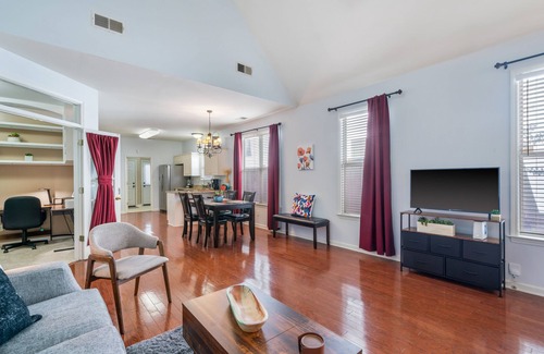 Memphis House | Beautiful Mud Island Home - Minutes From Downtown!