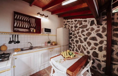 Hermigua House | Beautiful natural stone house with terrace in secluded location