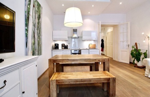 Neubau Apartment | Beautiful New Central Apartment