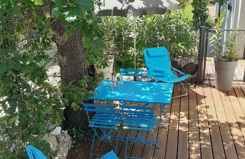 Sommieres Apartment | Beautiful new F2, all comfort, quiet, 2 steps from the center of Sommieres