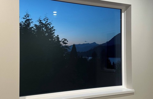 West Porpoise Bay House | Beautiful new home in the heart of Sechelt with ocean and mountain views.