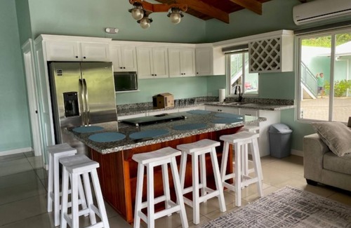 Bouvet Island House | Beautiful new home located on the Central pacific near Playa Hermosa Beach!