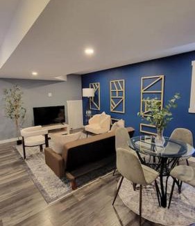 Walkerville Apartment | Beautiful newly designed Luxurious Apartment