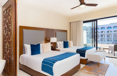 Santa Rosa Condo | Beautiful Ocean front resort in Cabo San Lucas