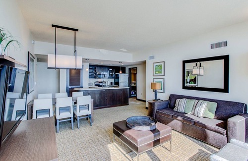 Northeast Virginia Beach Resort | Beautiful Oceanfront 2 bedroom luxury suite at Oceanaire Resort, upscale resort