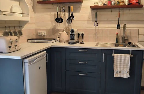 Ballyvaughan Cabin | Beautiful orchard cabin near ballyvaughan in Clare.