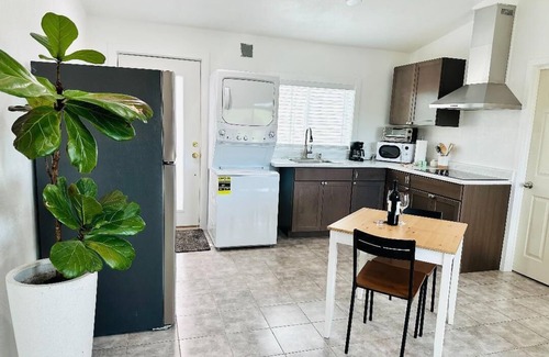 Antioch House | Beautiful place and view to rest and clear your mind.#1