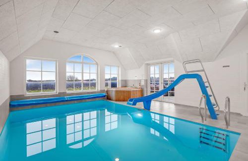 Sundhuse House | Beautiful Pool House With Outdoor Spa, Built In 2022