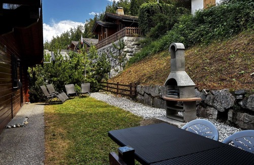 Nendaz House | Beautiful private villa for 8 guests with WIFI, TV and terrace