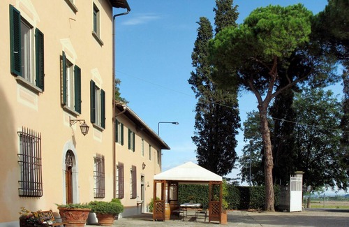 San Miniato Basso House | Beautiful private villa for 20 people with WIFI, private pool, TV, patio and pets allowed