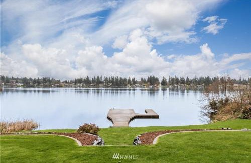 Fort Lewis House | Beautiful Private Lake Lodge with Private Dock and Mountain Views