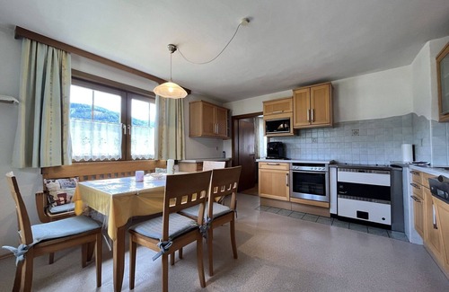 Niederwolz House | Beautiful private villa for 6 guests with WIFI, TV, terrace, pets allowed and parking