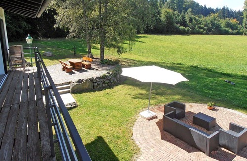Gutach im Breisgau House | Beautiful private villa for 7 people with WIFI, TV, patio, pets allowed and panoramic view