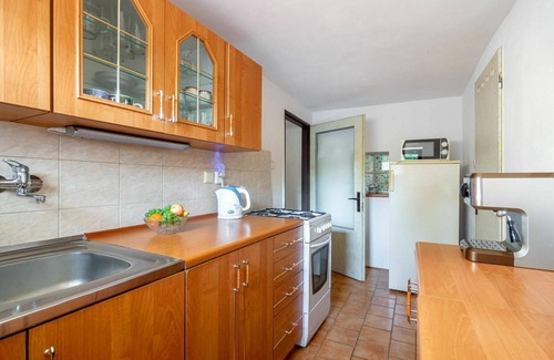 Prysk Villa | Beautiful private villa for 5 people with WIFI, TV, patio and pets allowed