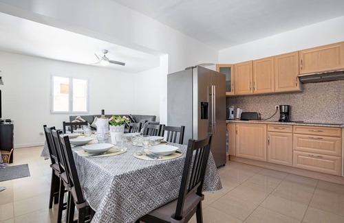 Plage d'Argeles House | Beautiful private villa for 8 guests with A/C, WIFI, private pool, TV and terrace