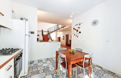 Floridia Villa | Beautiful private villa for 6 people with WIFI, A/C, private pool, TV and patio