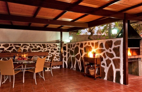 Ingenio Villa | Beautiful private villa for 12 people with private pool, WIFI, A/C, TV and patio