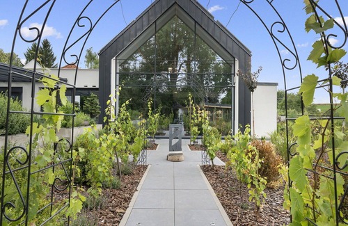 Dolni Laz House | Beautiful private villa for 20 people with A/C, WIFI, hot tub, TV, terrace and pets allowed