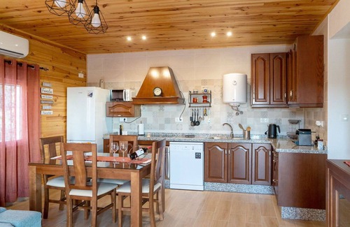 Cabra Villa | Beautiful private villa for 4 guests with WIFI, A/C, private pool, TV, terrace and pets allowed