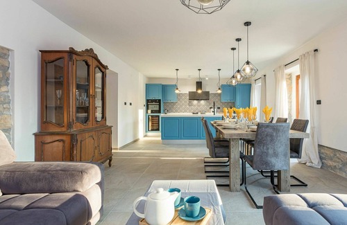 Radini House | Beautiful private villa for 8 guests with A/C, private pool, WIFI, TV, terrace and pets allowed