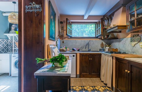 Lari Villa | Beautiful private villa for 8 people with A/C, WIFI and TV