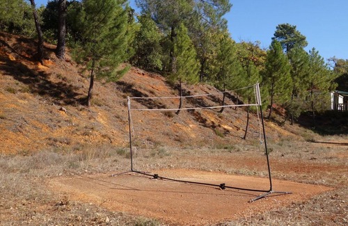 Villars House | Beautiful private villa for 4 guests with WIFI, pool, terrace, pets allowed and parking