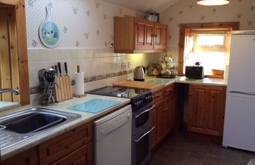 Murthly House | Beautiful private villa for 6 guests with TV