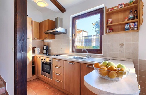 Nova Vas House | Beautiful private villa for 5 people with WIFI, A/C, private pool, TV and terrace