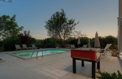 Stanisovi Villa | Beautiful private villa with A/C, private pool, WIFI, TV, terrace, pets allowed and panoramic view