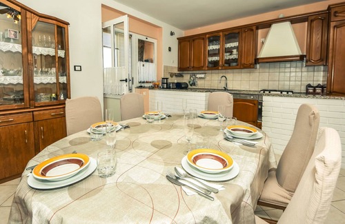 Stankovci House | Beautiful private villa with private pool, A/C, WIFI, TV, patio, pets allowed and panoramic view