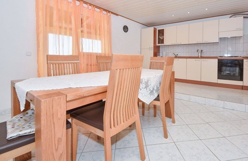 Stankovci House | Beautiful private villa with private pool, A/C, WIFI, TV, patio, pets allowed and panoramic view