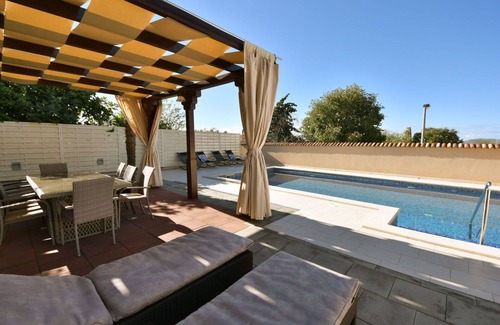 Stankovci House | Beautiful private villa with private pool, A/C, WIFI, TV, patio, pets allowed and panoramic view