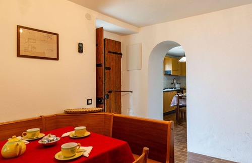Plesio House | Beautiful private villa for 6 people with WIFI, terrace and pets allowed