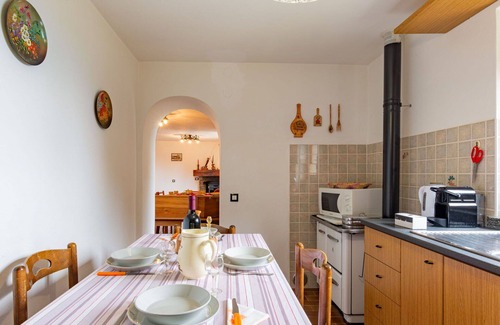 Plesio House | Beautiful private villa for 6 people with WIFI, terrace and pets allowed