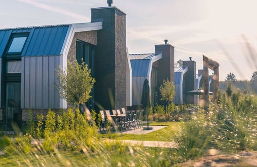 Linden House | Beautiful private villa for 6 guests with WIFI, TV and terrace