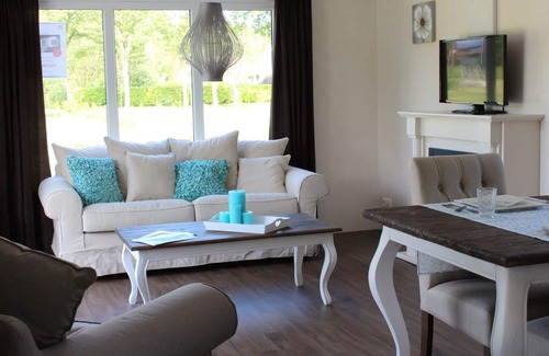 Susteren House | Beautiful private villa for 4 guests with pool, WIFI, TV and terrace