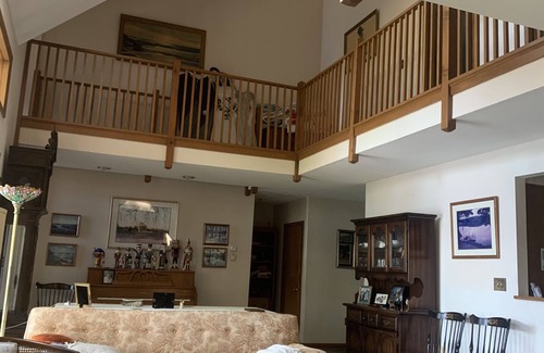 Lancaster House | Beautiful Private Waterfront Home