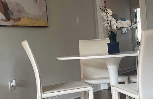 Chalmette House | Beautiful Quaint Home away from home minutes from the French Quarter