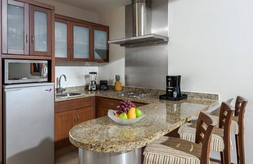 Villa Juarez House | Beautiful Resorts, Ocean Front, Aqua Park, Cirque du Soleil, PGA Golf Course