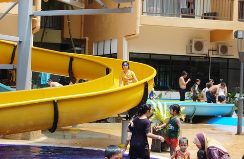 Endah Apartment | Beautiful Resort by the Sea side with beautiful sunset and quiet place to relax.