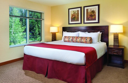 Canmore Resort | Beautiful resort in the heart of it all!
