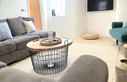 East Prawle House | Beautiful Rural Cottage by the Coast