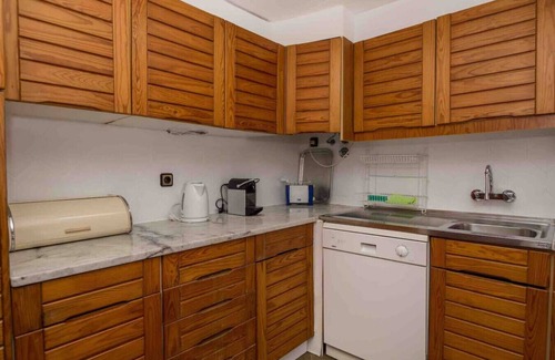 Ameijeira Apartment | Beautiful Seaview Apt above stunning Beach