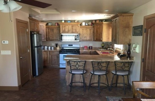 Ivins House | Beautiful, Secluded And Peaceful Guest House ~ Magnificent Views